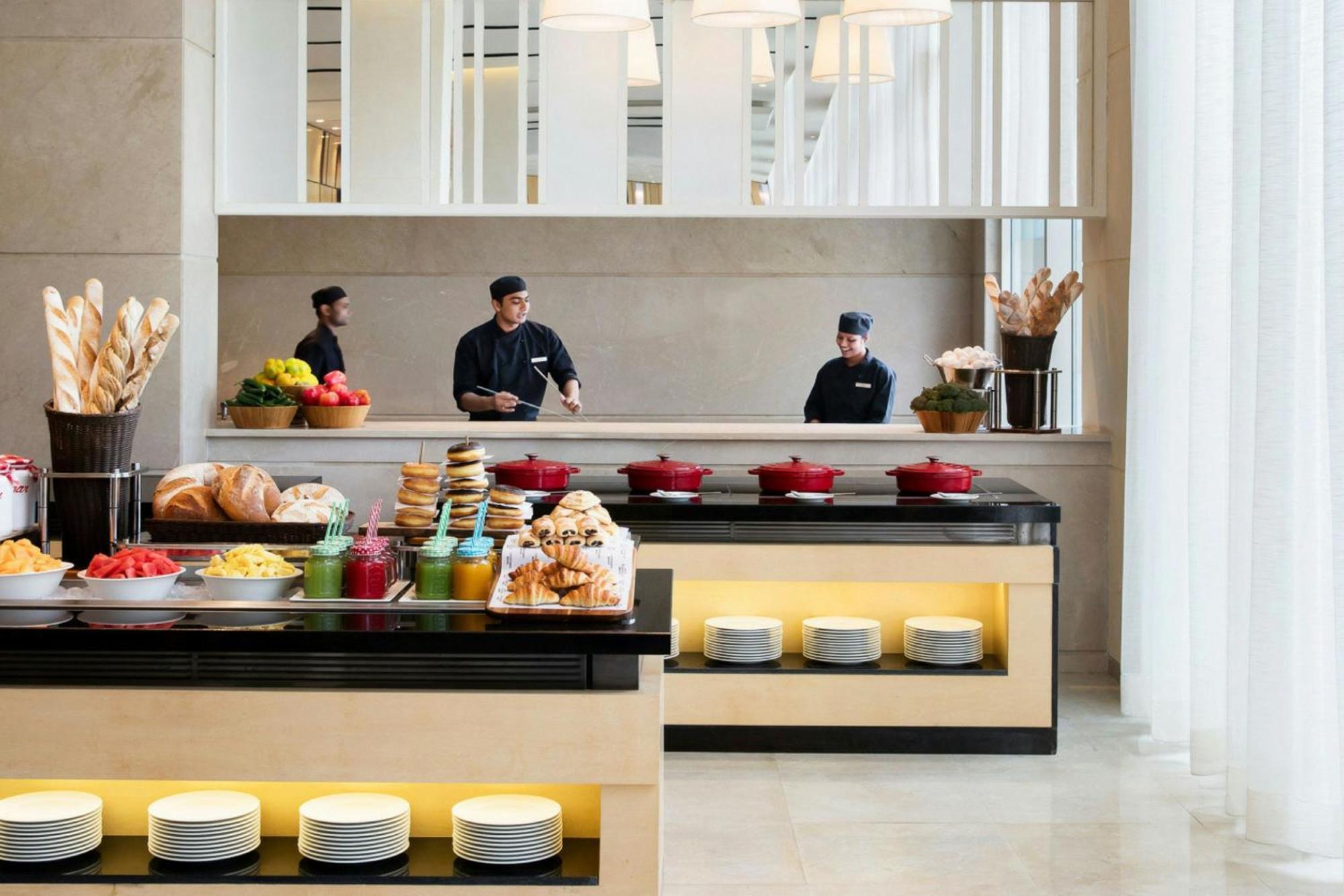 Hotel Fairfield By Marriott Bengaluru Outer Ring Road Zewnętrze zdjęcie