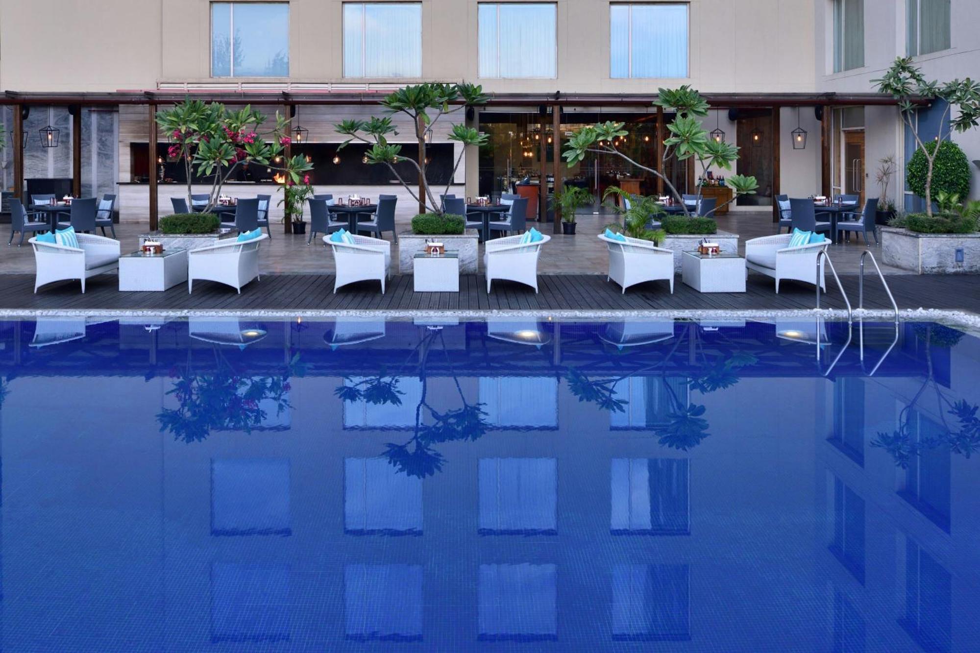 Hotel Fairfield By Marriott Bengaluru Outer Ring Road Zewnętrze zdjęcie